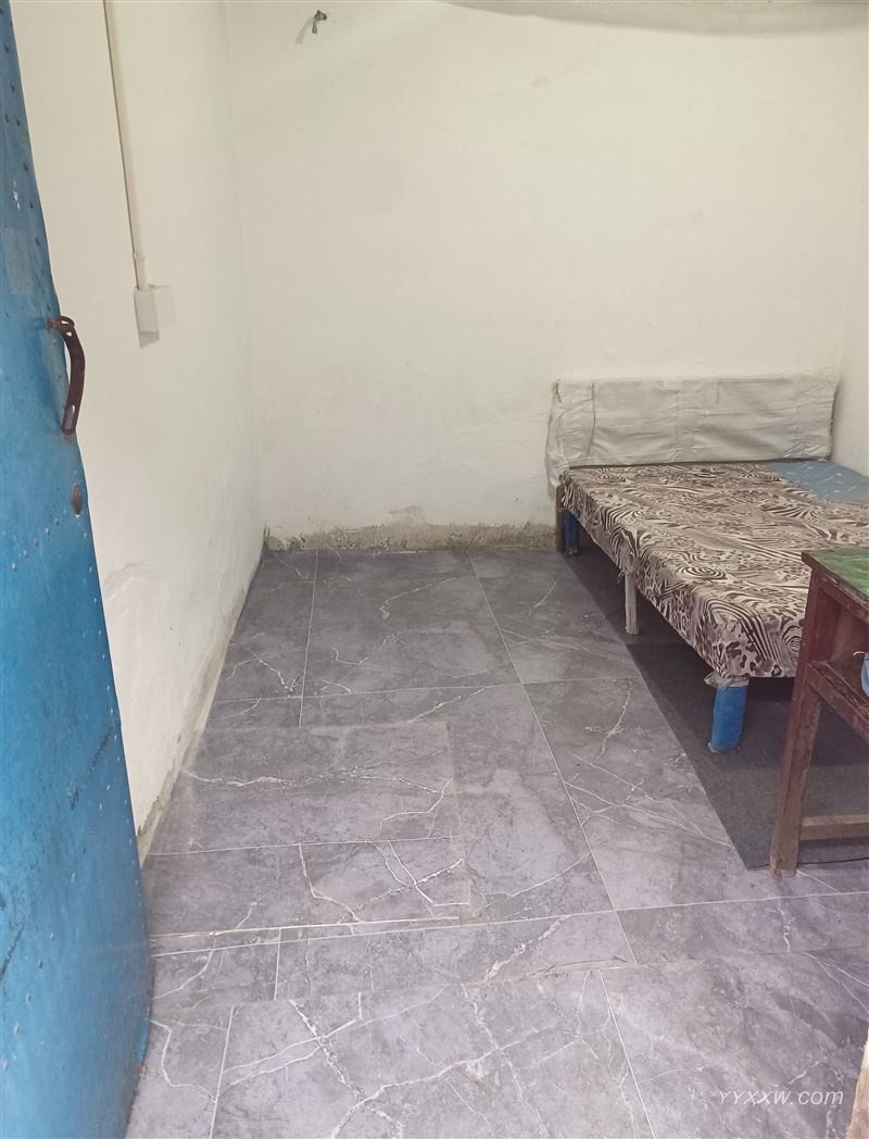 马渚兆通悦府边院内小房子出租